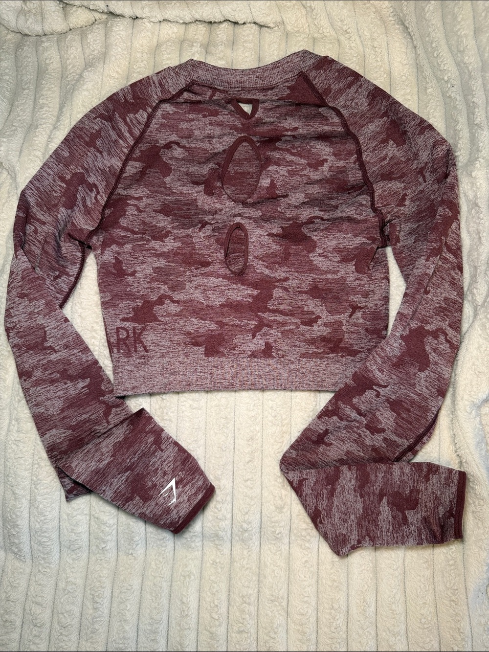 Gymshark Burgundy Camo Long Sleeve Crop Top - Picture 2 of 2